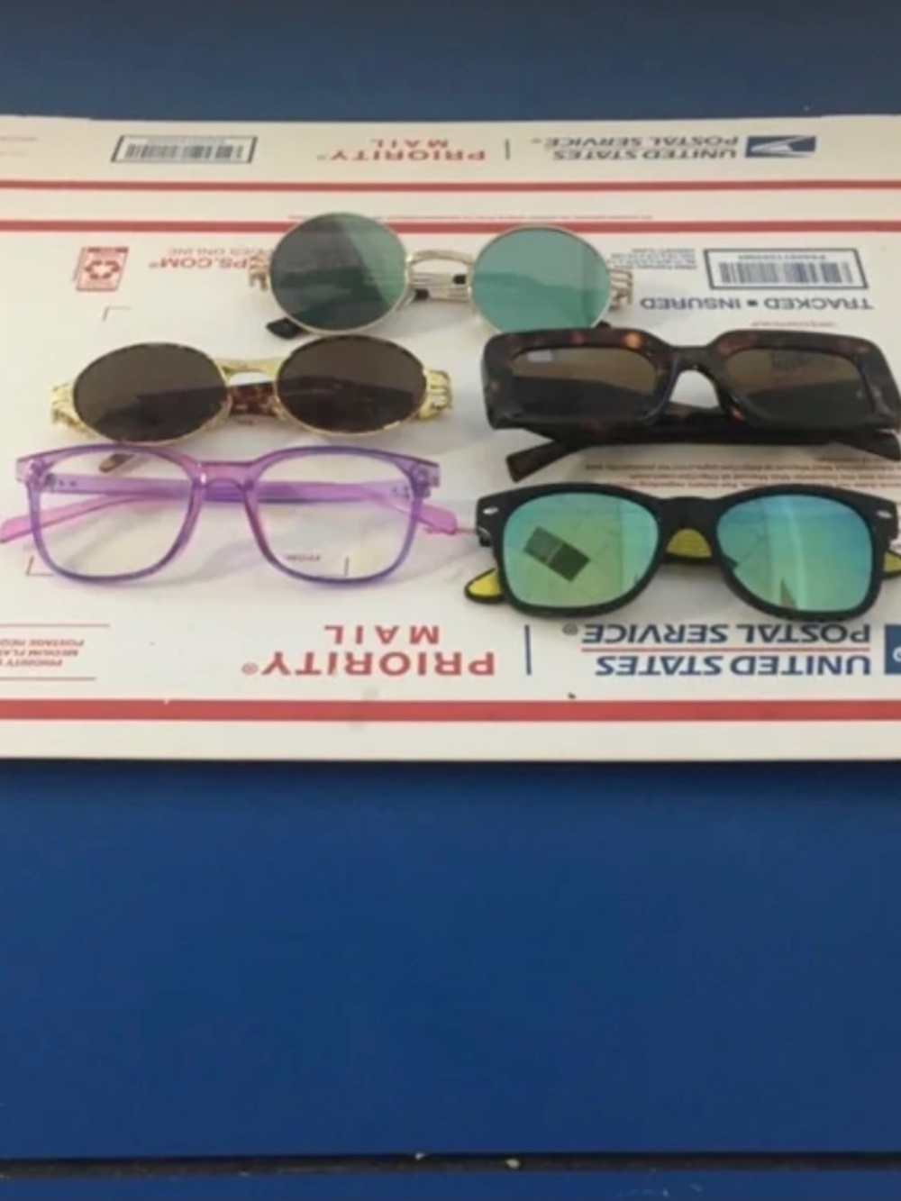 Lot Of 5 Unbranded Womens Fashion Sunglasses Assorted Styles & Colors